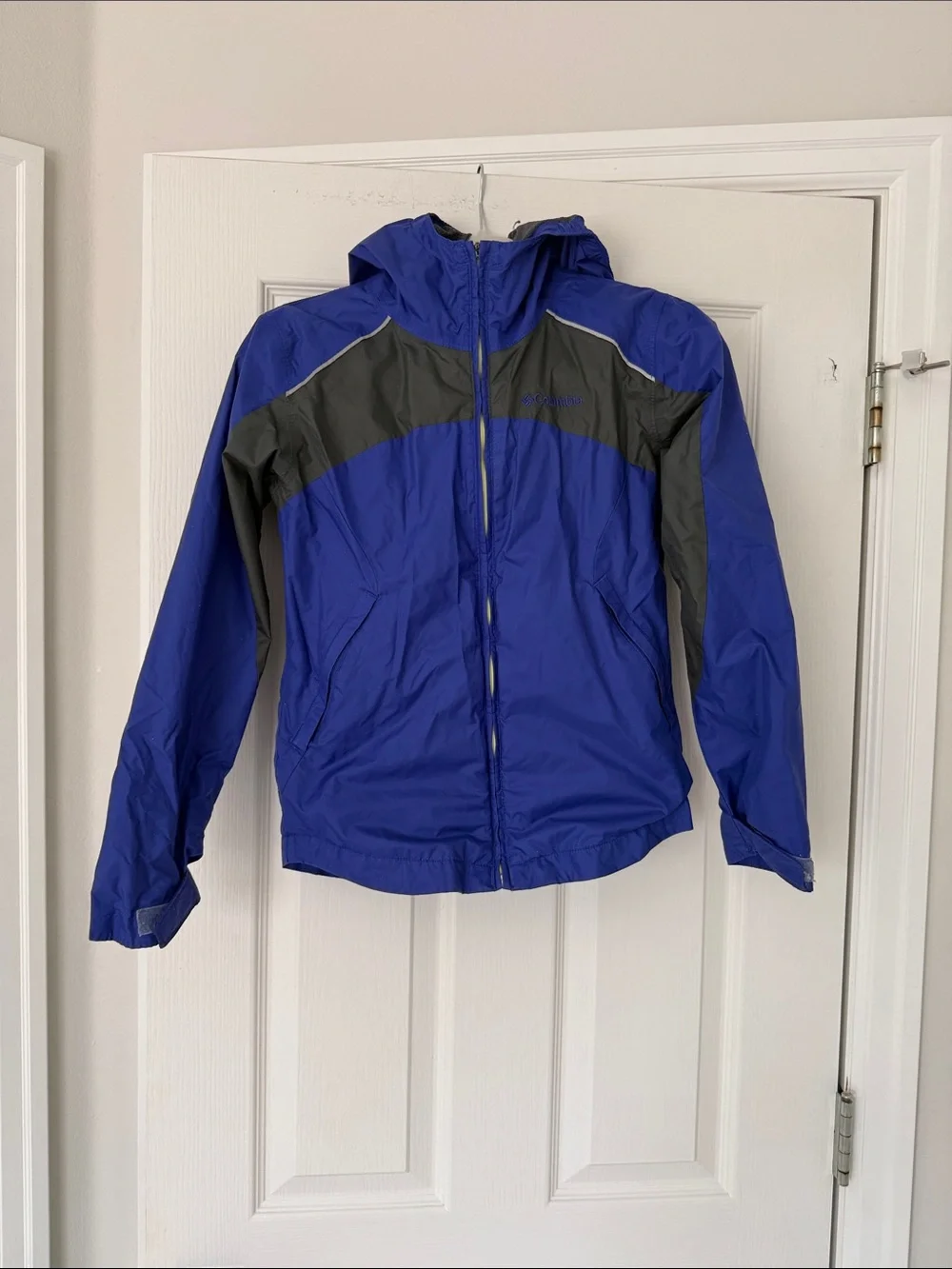 Columbia Kids Blue and Gray Hooded Jacket